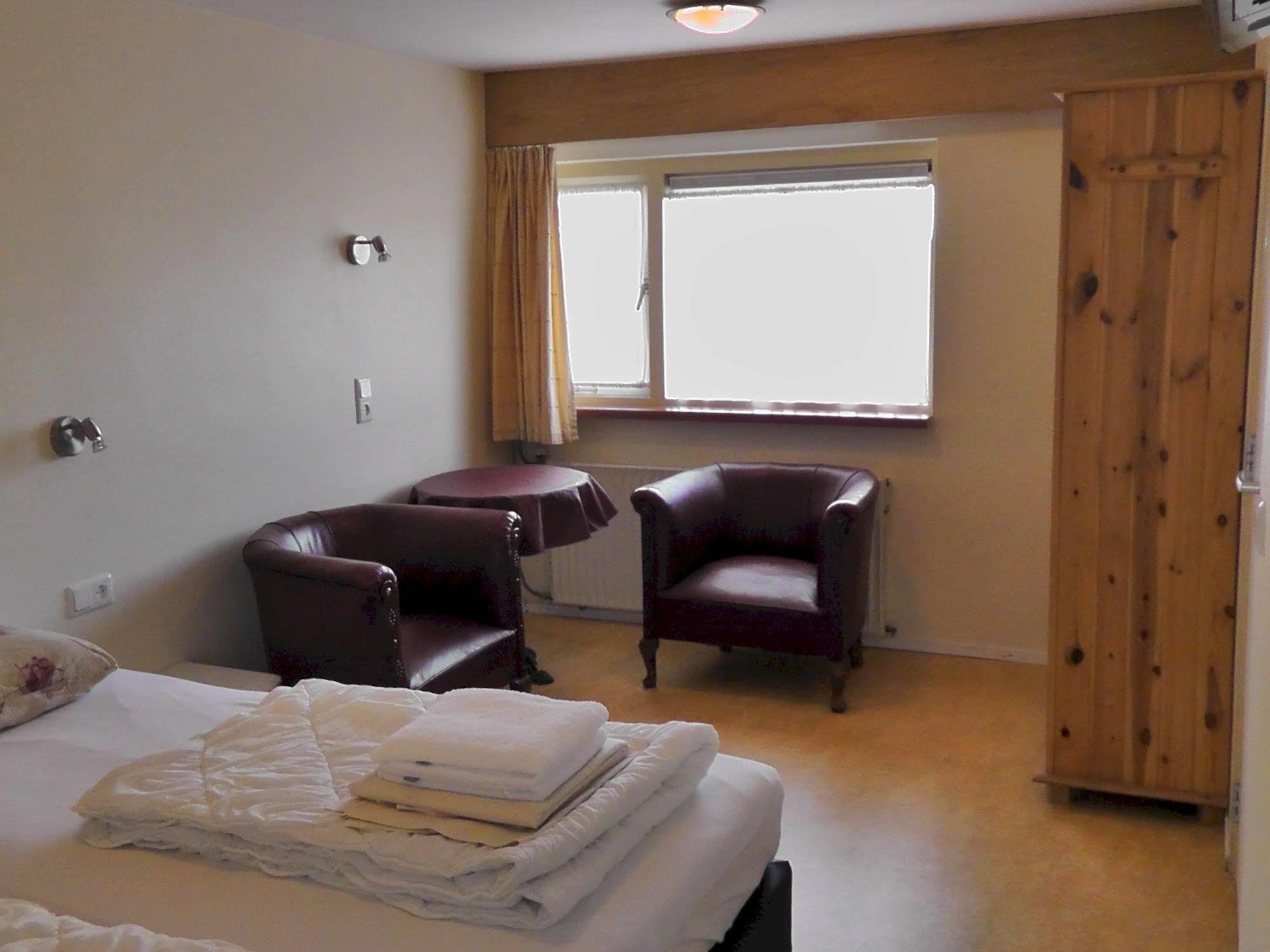 Hotel Rasch Bergen aan Zee Exteriör bild